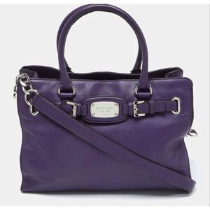 Michael Kors Large black leather Chelsea Shoulder Bag, Black